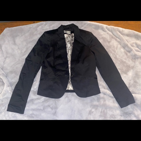 H&M Black Blazer Size 8